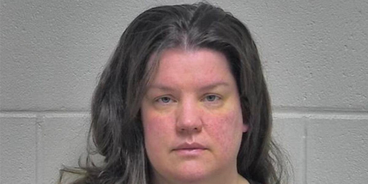 NextImg:CFO of Kentucky city sentenced for stealing nearly $1 million through false expenses and pocketing cash payments from residents