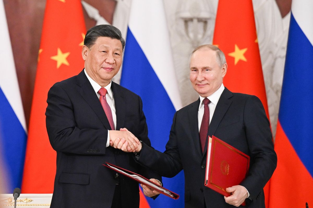 L’asse tra Xi Jinping e Putin divide il mondo in due. Berlino taglia l’export cinese