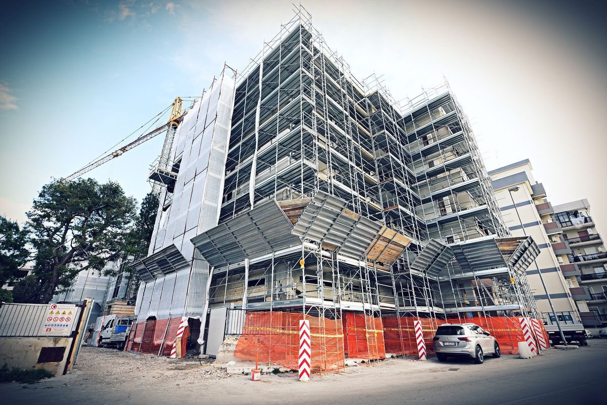 Scoperte maxi truffe sui bonus edilizi. Ancora 19 miliardi di crediti bloccati