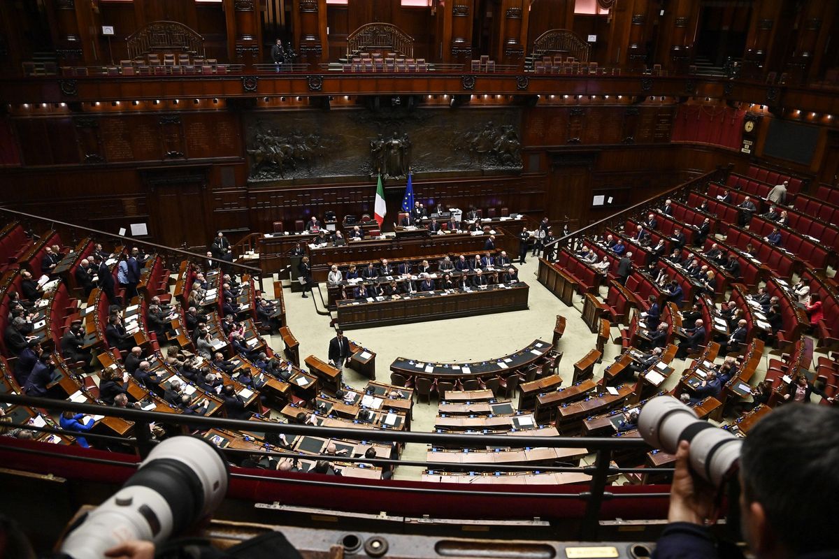 La Camera dà l’ok alla commissione che indagherà anche su sieri e lockdown