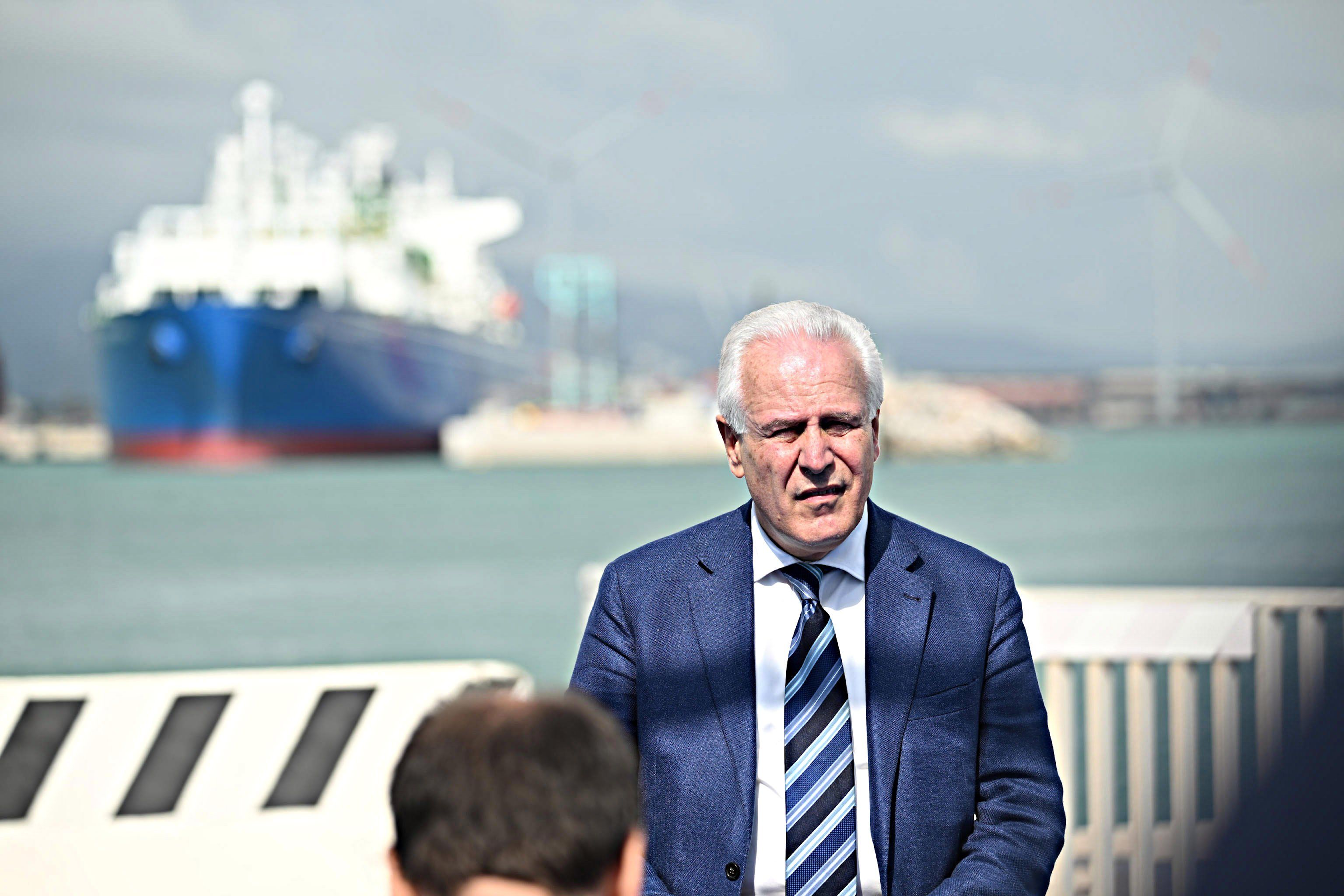 Allarme sui rifiuti tossici in Toscana: «Rilasciano sostanze cancerogene»