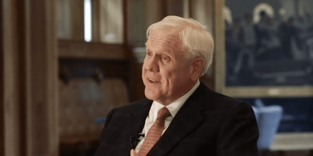 Clarence Thomas Didn't Disclose Real Estate Deal With Billionaire Crow - Vimarsana News