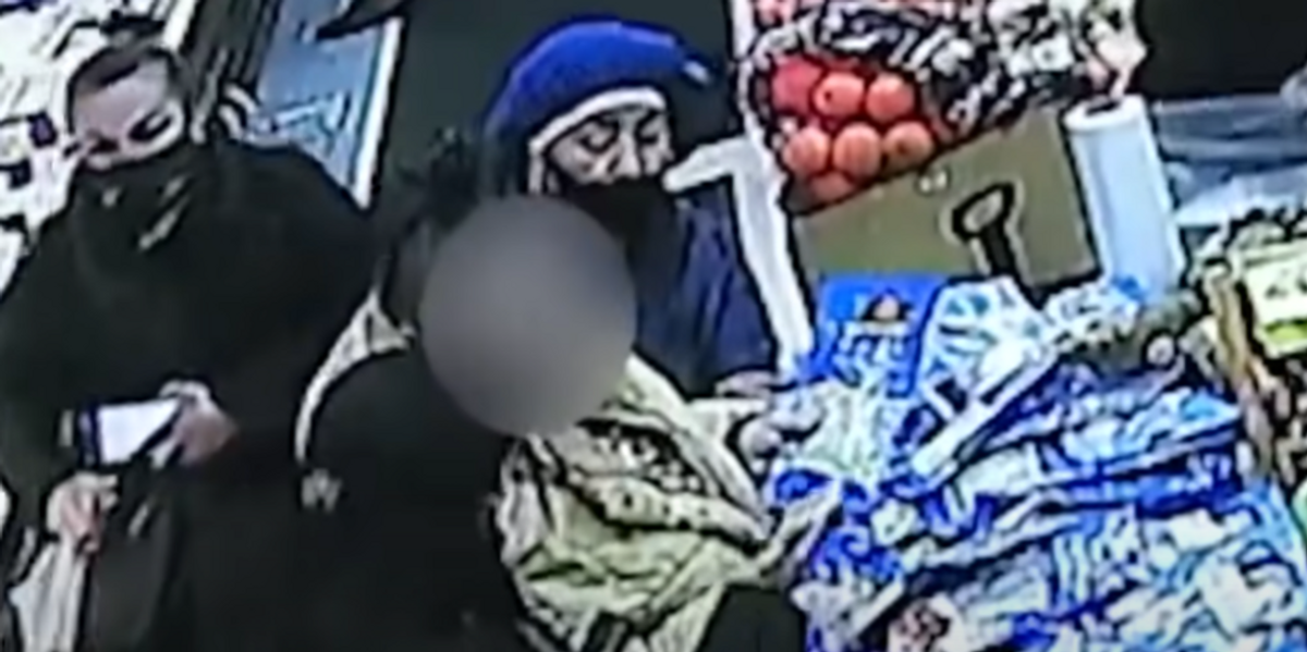 NextImg:75-year-old woman accused of pickpocketing in NYC, charged with grand larceny