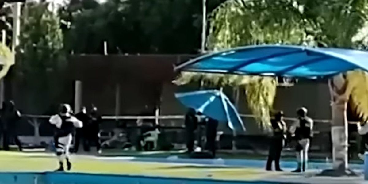 NextImg:Bandits go on rampage at Mexican swimming resort, killing seven, including a child