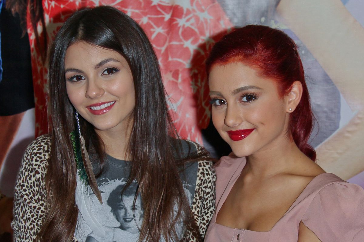 Victoria Justice addresses rumor she's 'jealous' of Ariana Grande