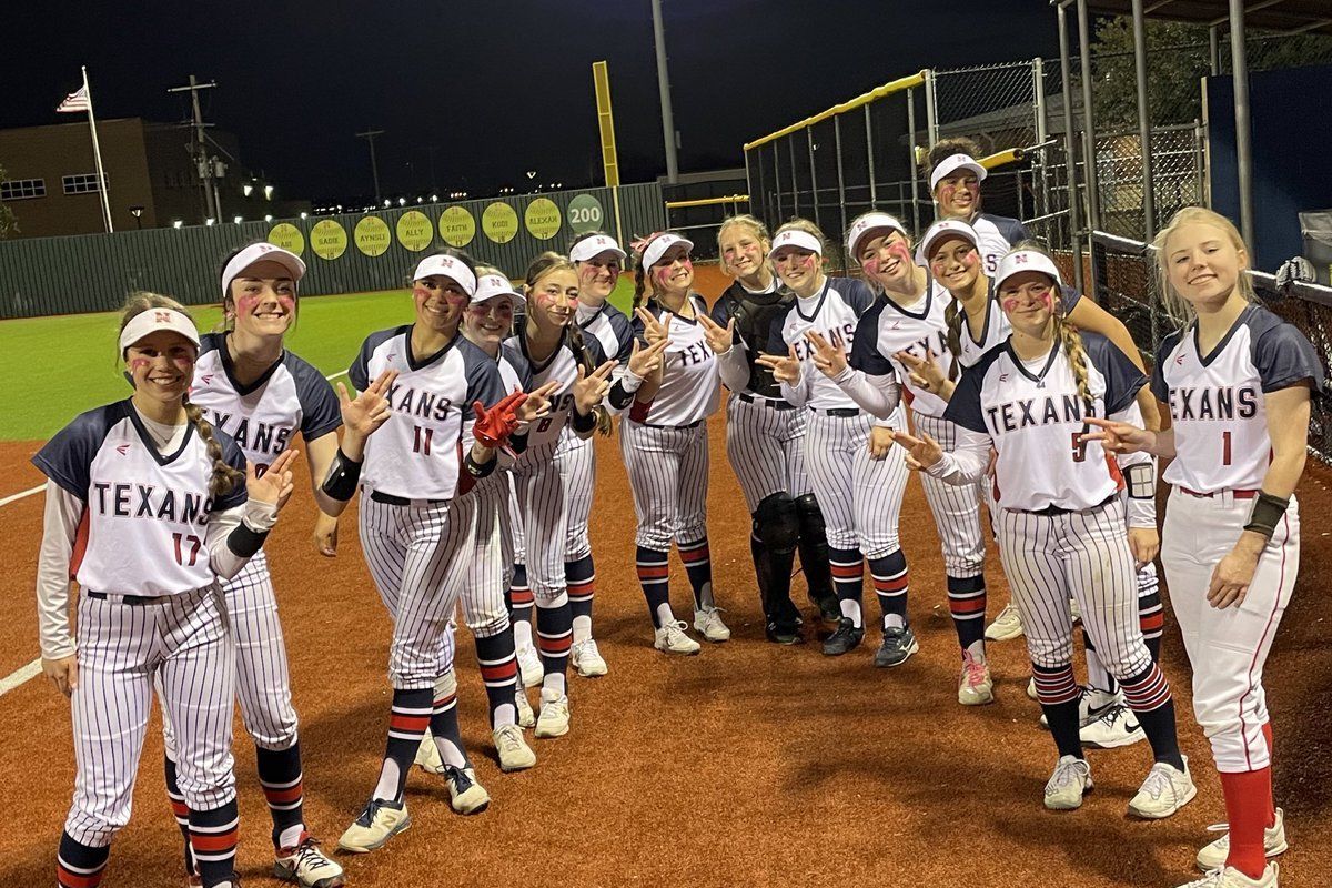 A Culture of Fun: Lady Texans Softball