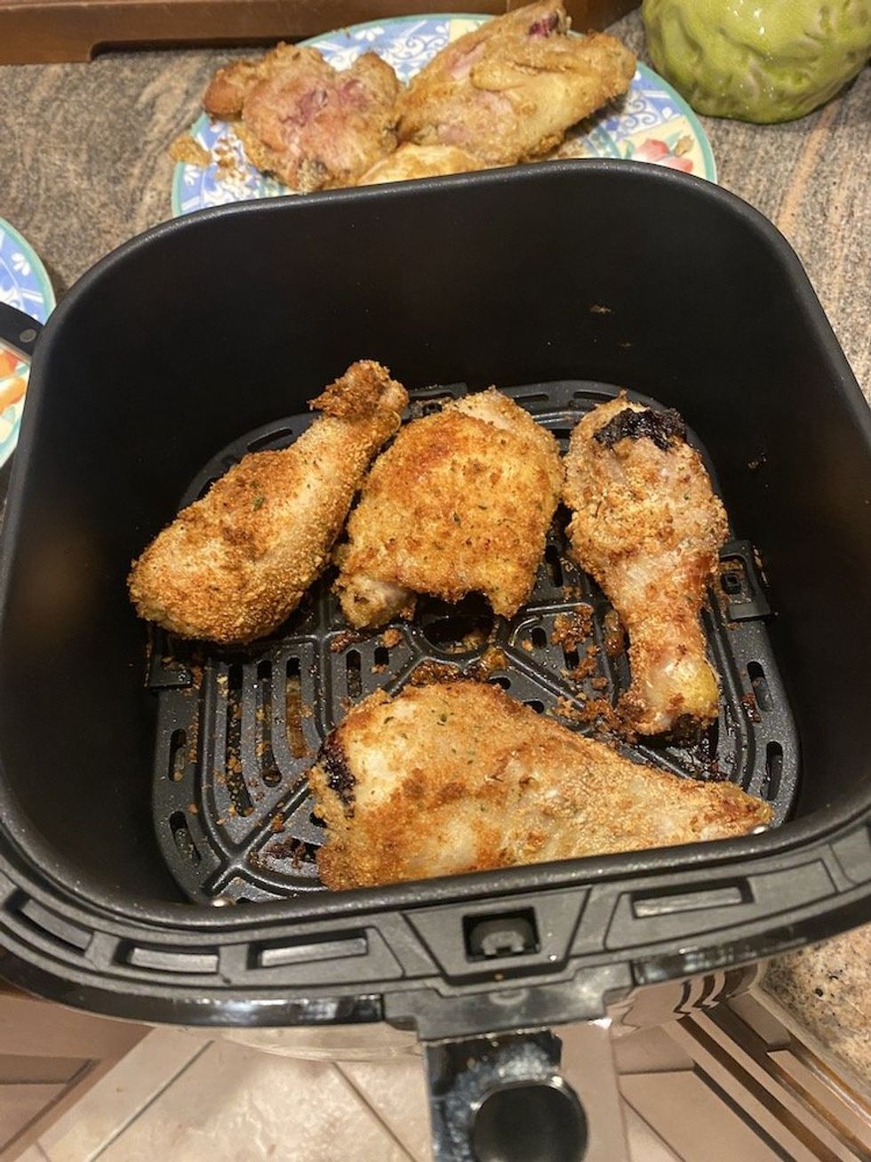 a photo of fried chicken in the T22 tray