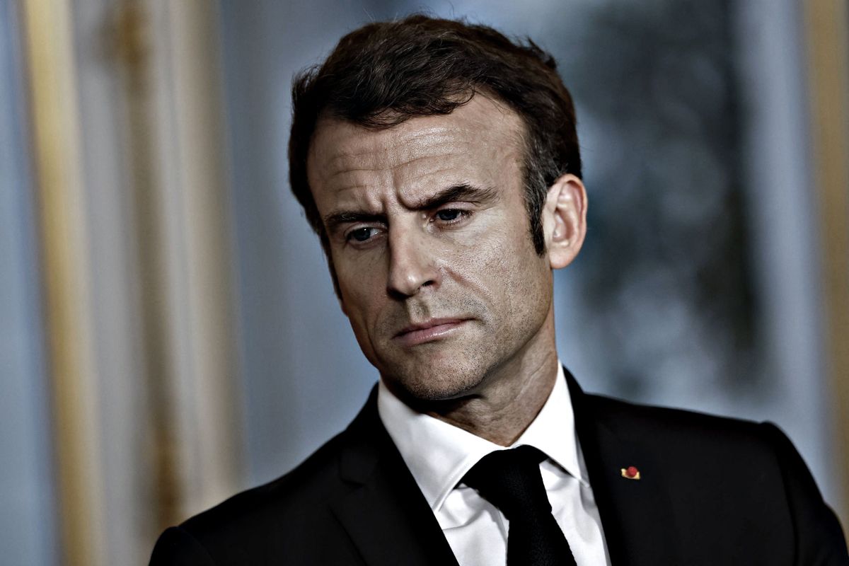 Macron spinge per una legge sul fine vita