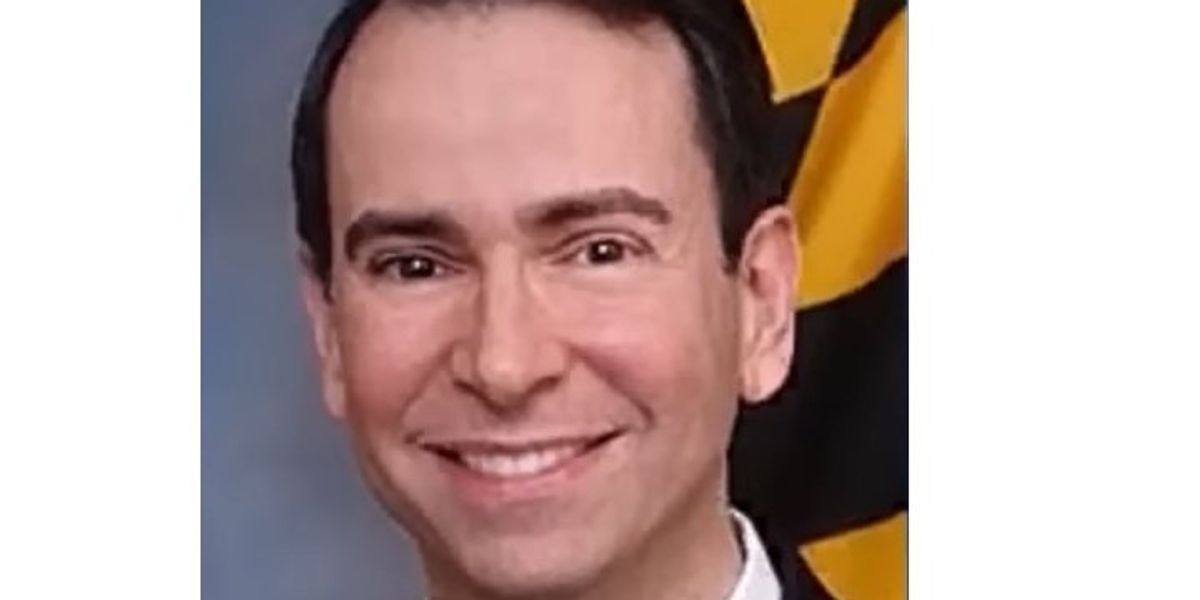 NextImg:Former Republican chief of staff, wanted on federal fraud charges, shot dead in encounter with FBI
