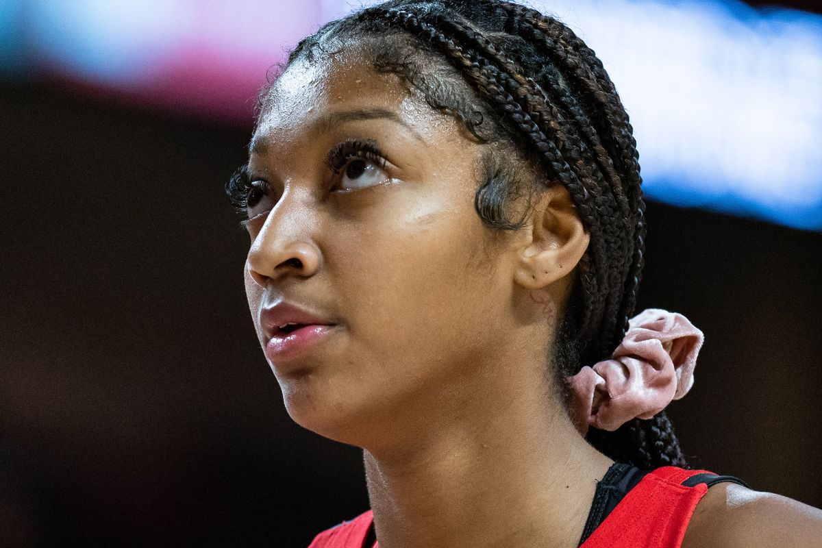 10 Players Rocking Braids on the Court