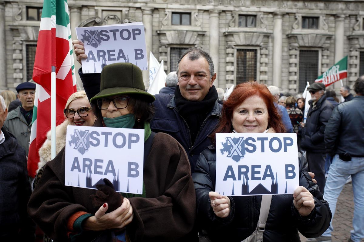 Continua la battaglia sull'Area B a Milano
