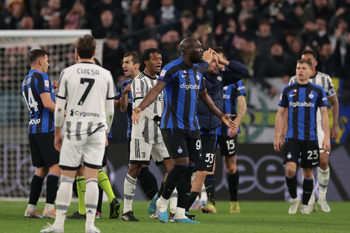 Chi è nel panico sul razzismo da stadio non sa che hanno già preso i razzisti