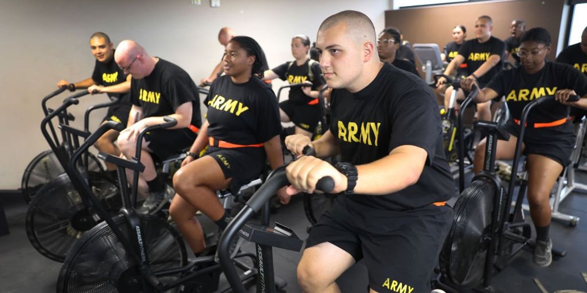 NextImg:Nearly 10,000 active US Army soldiers became obese during the pandemic, new research shows