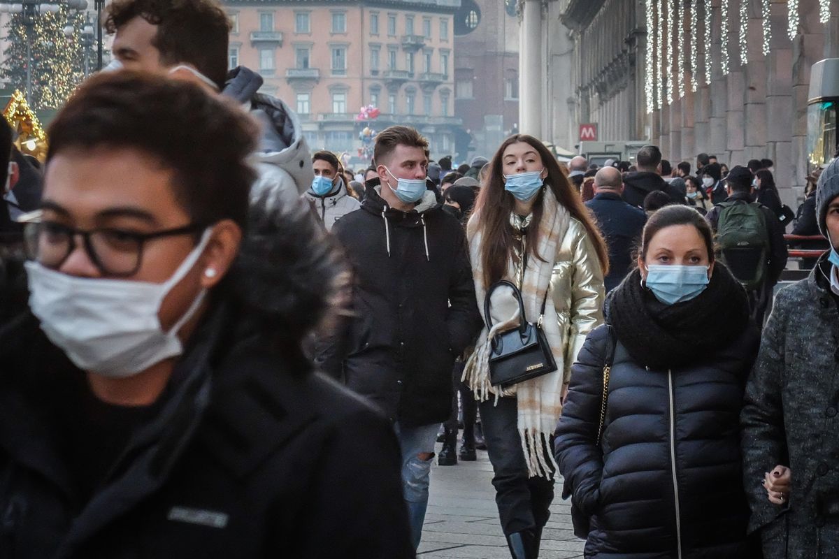 «I danni causati dalle mascherine scambiati per effetti del long Covid»