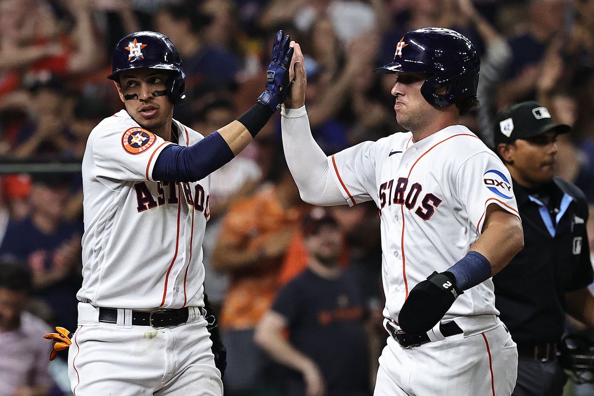 Astros Mauricio Dubon, Alex Bregman