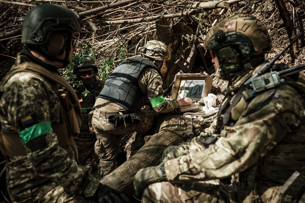 La controffensiva spaventa Mosca. Trincee in Crimea e a Zaporizhzhia