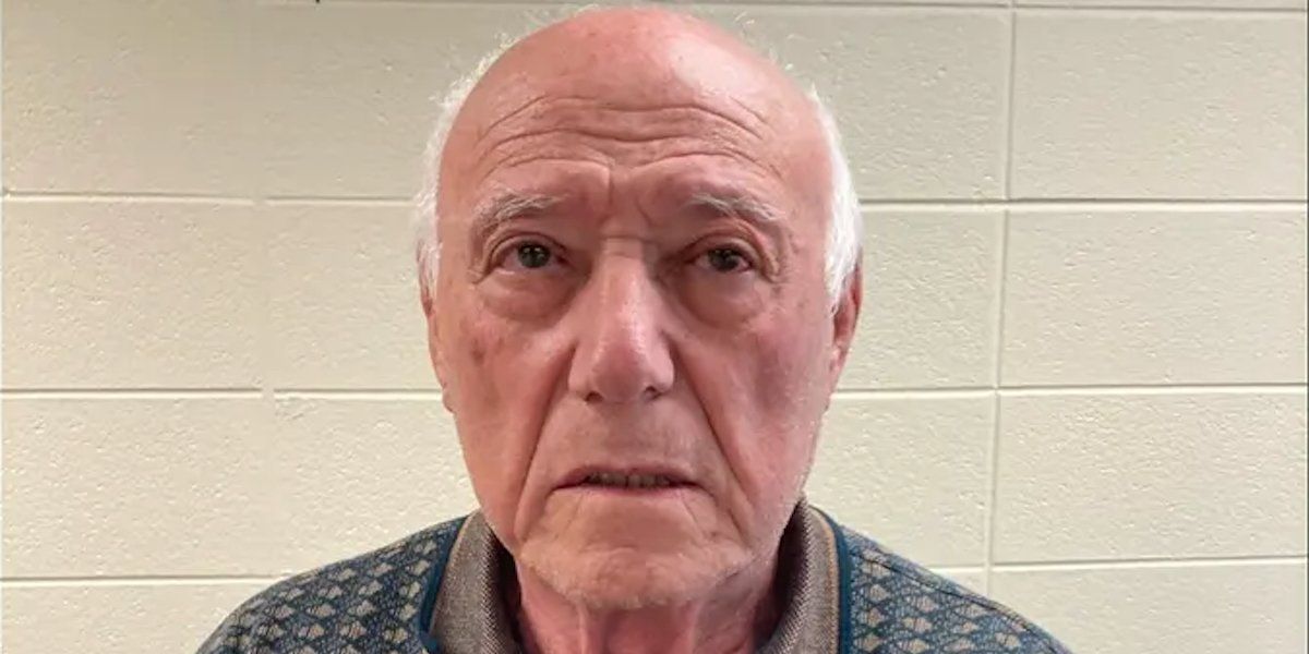 NextImg:79-year-old Illinois man shot and 'senselessly murdered' neighbor over noisy leaf blower, police say