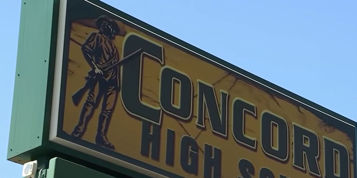 NextImg:Bay Area parents revolt after woke high school proposes dropping Minutemen mascot to make everyone 'feel comfortable'