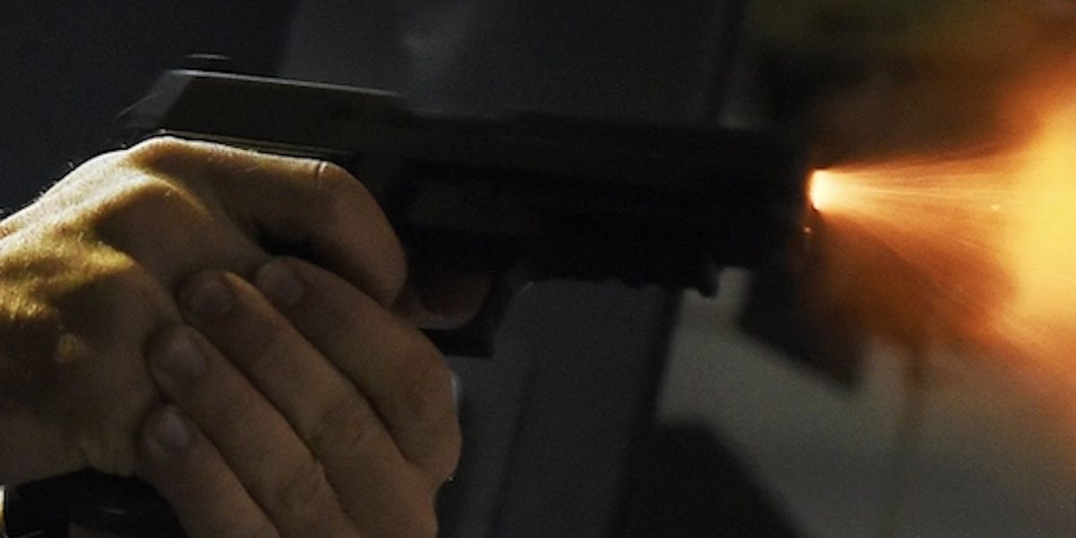 NextImg:Store clerk shoots 'dirtbag' robbery suspect 8 times, ending wild police chase from Florida to Georgia
