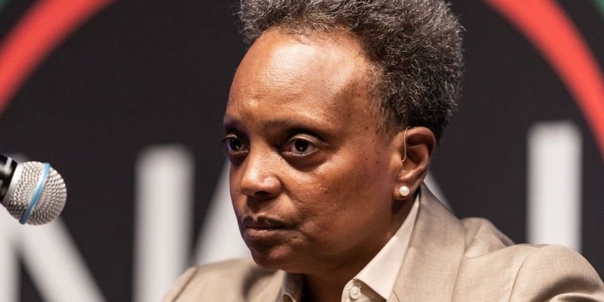 NextImg:Outgoing Chicago mayor demands Texas governor stop 'inhumane and 'dangerous' bussing of migrants