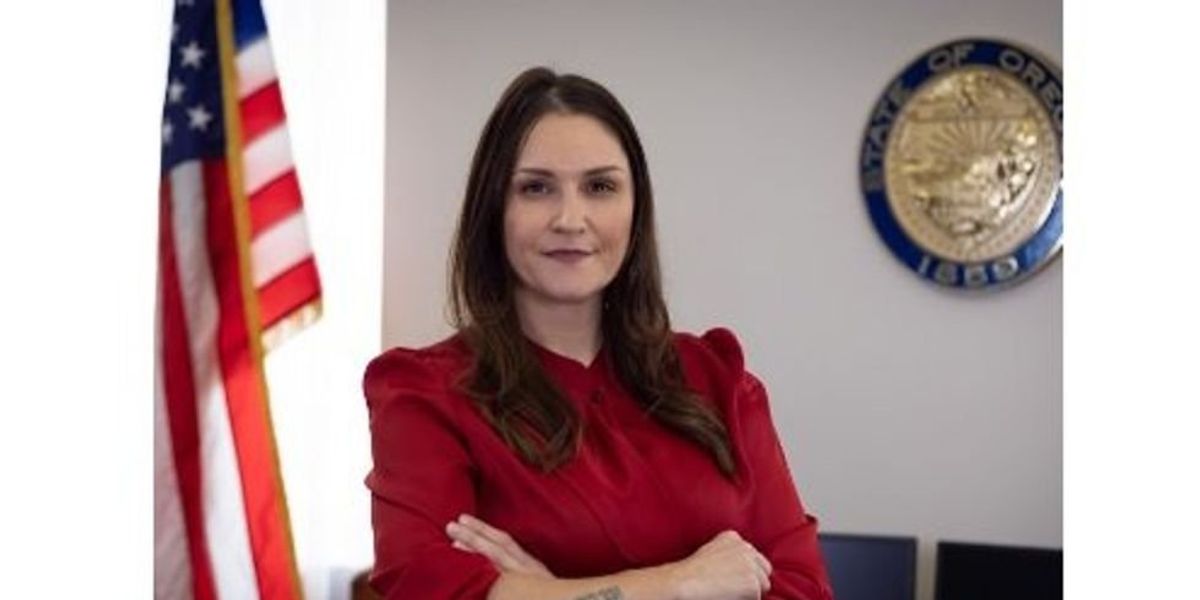 NextImg:Democrat secretary of state in Oregon resigns after taking side hustle with cannabis company