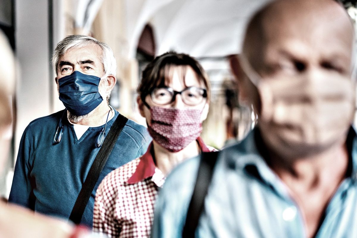 Inutili e dannosi se portati a lungo: imporre ancora i bavagli è illogico