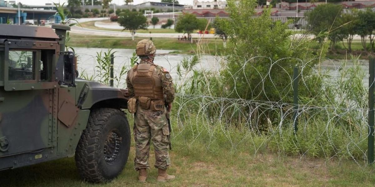NextImg:Biden is sending active-duty soldiers to border crisis front lines, drawing fierce criticism from Democrats