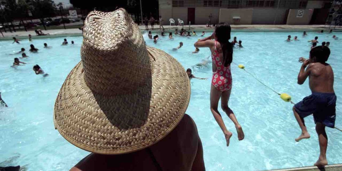 Female lifeguard applicant who identifies as male exposes ‘bare breasts’ in front of ‘several dozen children’ at city pool Female lifeguard applicant who identifies as male exposes ‘bare breasts’ in front of ‘several dozen children’ at city pool