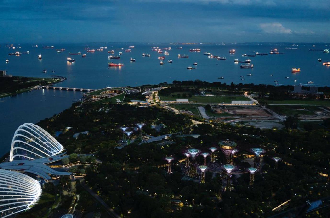 A Singapore per immortalare «NeWater»: il nuovo scatto sostenibile di Guindani per Banca Generali