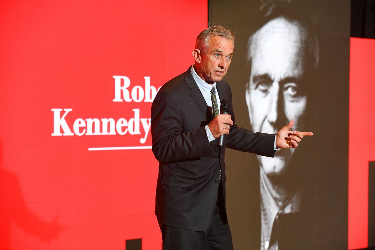 Robert Kennedy Jr's speech on Trump's decision to exit Paris climate agreement, Granada, Spain - 08 Nov 2019