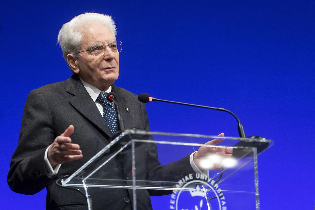 Mattarella detta la politica estera ma rischia di fare il gioco di Parigi