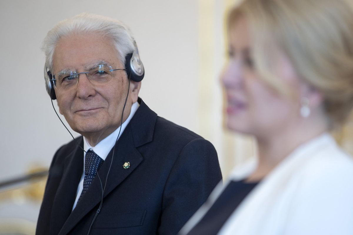 Mattarella invoca il pensiero unico pro Kiev