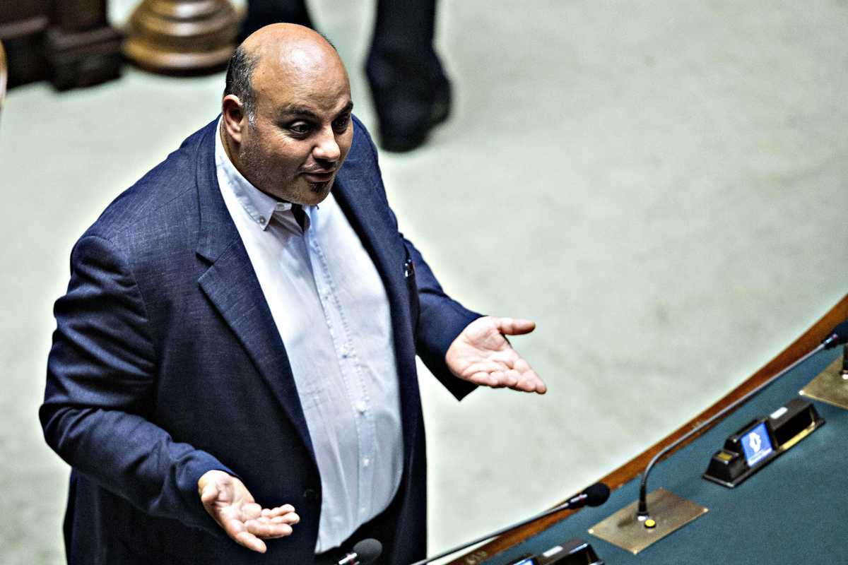 Pioggia di emendamenti di Pd e M5s per non indagare su vaccini e diktat