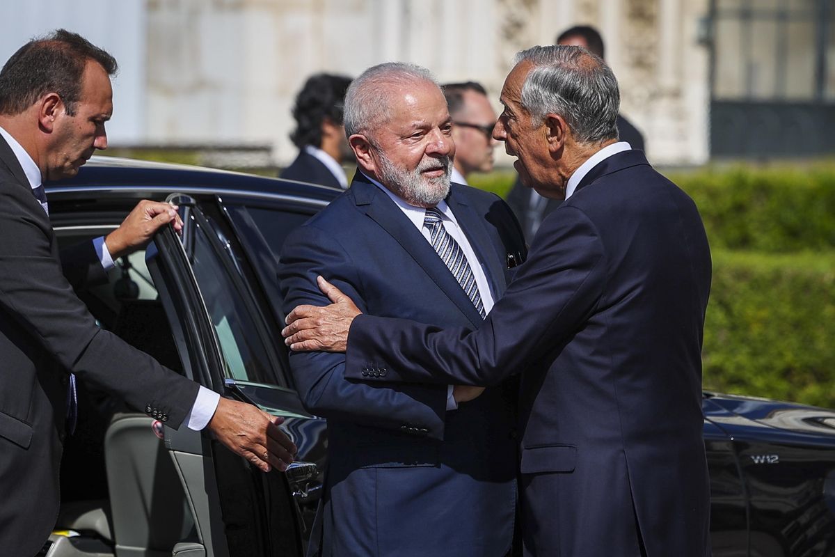 Berlino-Mosca, parte la caccia al diplomatico