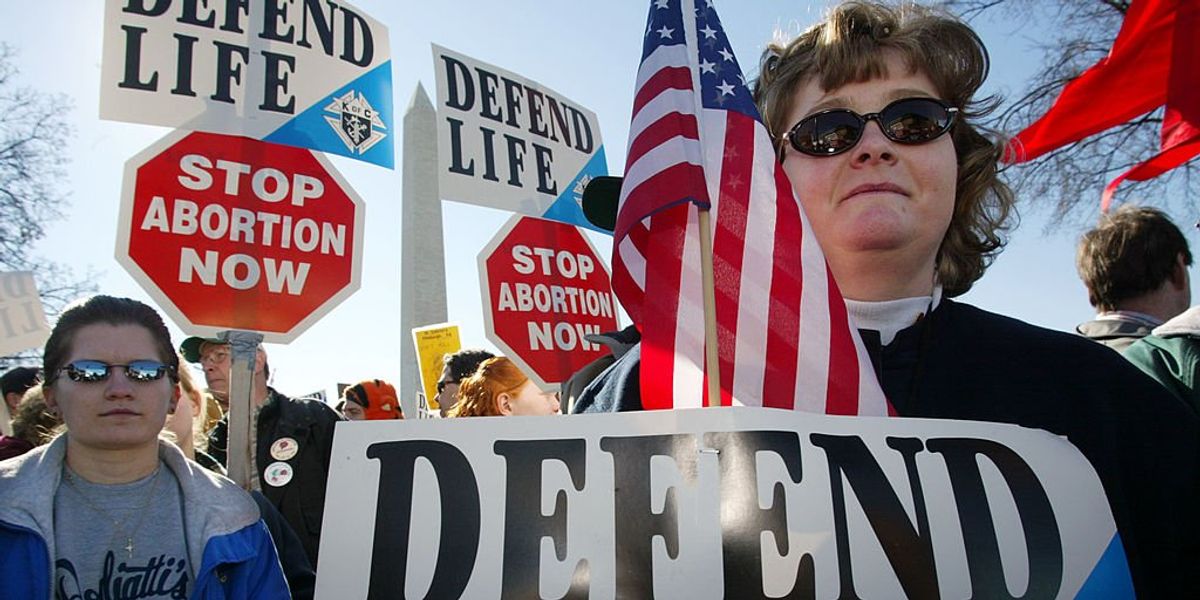NextImg:SCOTUS acts to keep abortion pill available for now