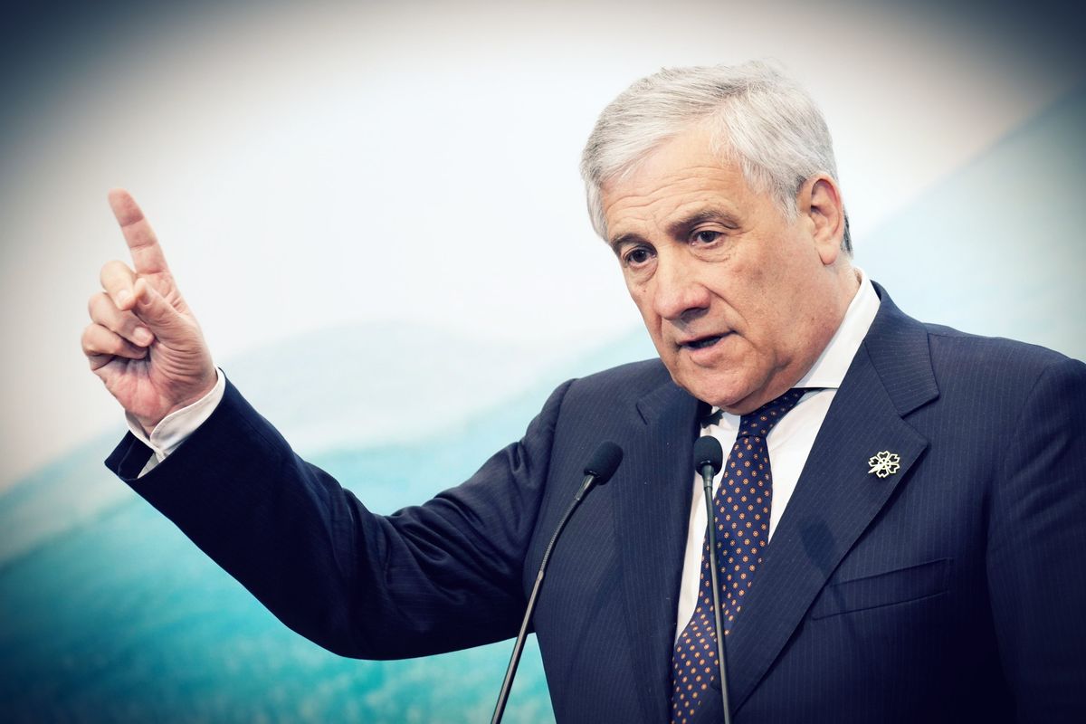 Ma il governo prende le distanze. Tajani: «Non è una nostra scelta»