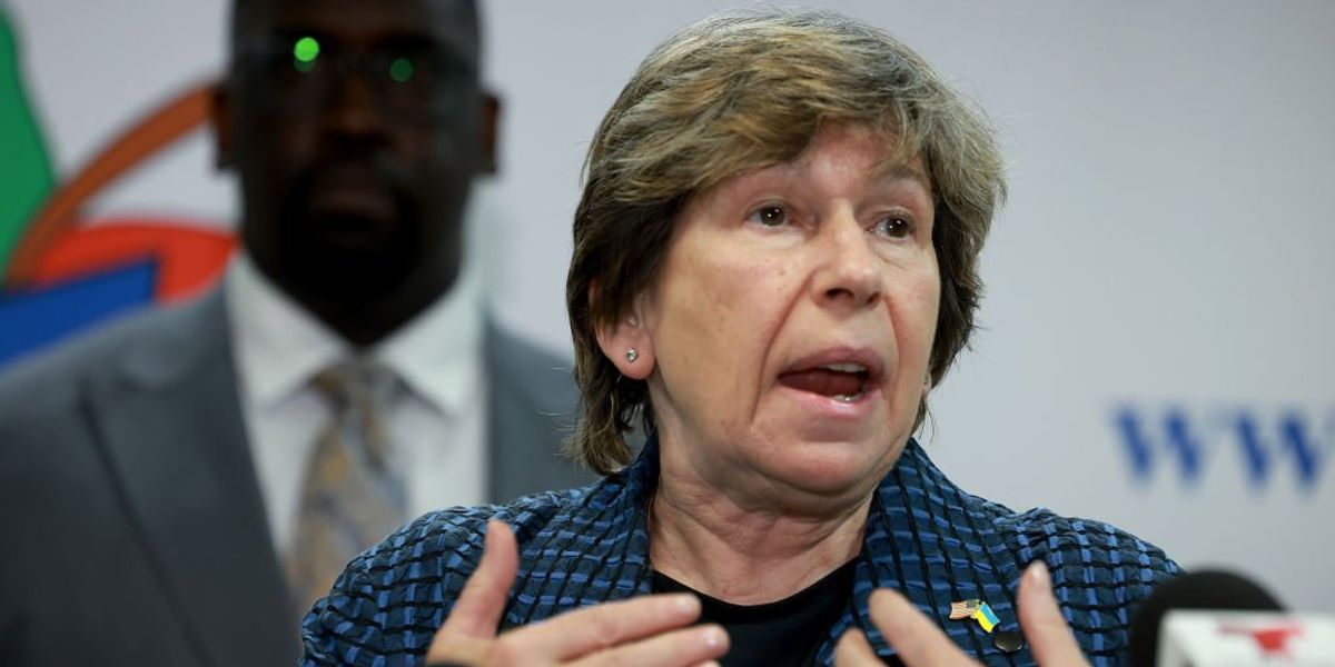 NextImg:Teachers' union president Randi Weingarten tweets about service that scans people's social media accounts for potentially problematic posts they may want to delete