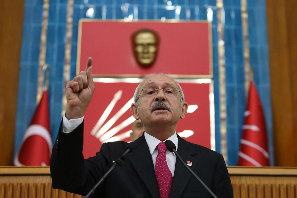 Macché «Gandhi turco»: l’anti Erdogan minaccia l’Ue ed è alleato degli islamici