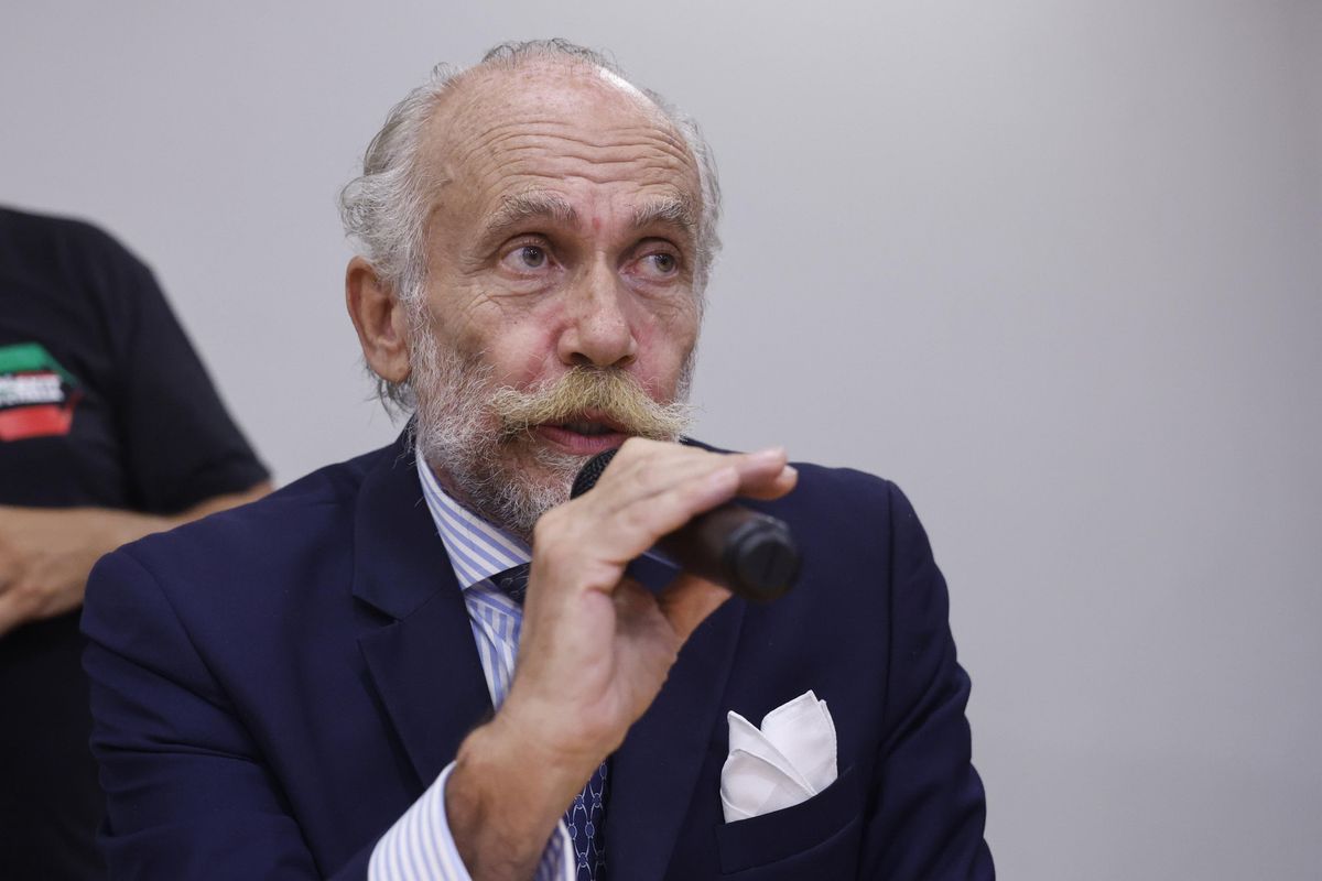 Andrea Stramezzi: «Covid, la verità sulle cure boicottate»