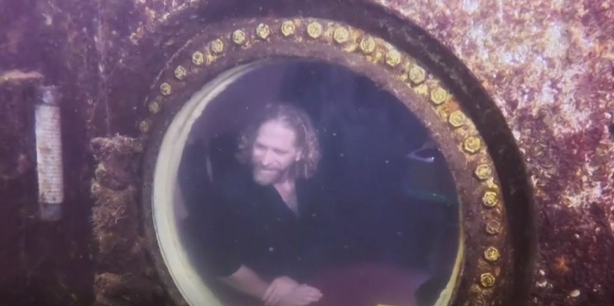 Navy vet professor 'Dr. Deep Sea' spends more than 2 months at bottom of Key Largo lagoon, breaking record: 'The idea here is to populate the world’s oceans'