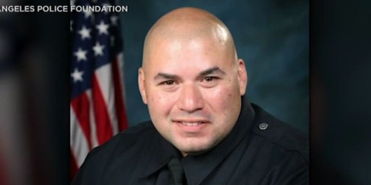 Former LAPD Medal of Valor winner accused of abusing minors, including 2 family members Former LAPD Medal of Valor winner accused of abusing minors, including 2 family members
