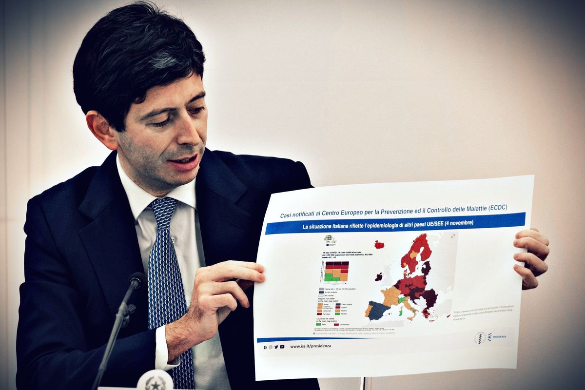 Adesso a Rezza scappa la verità. Il green pass non serviva a niente