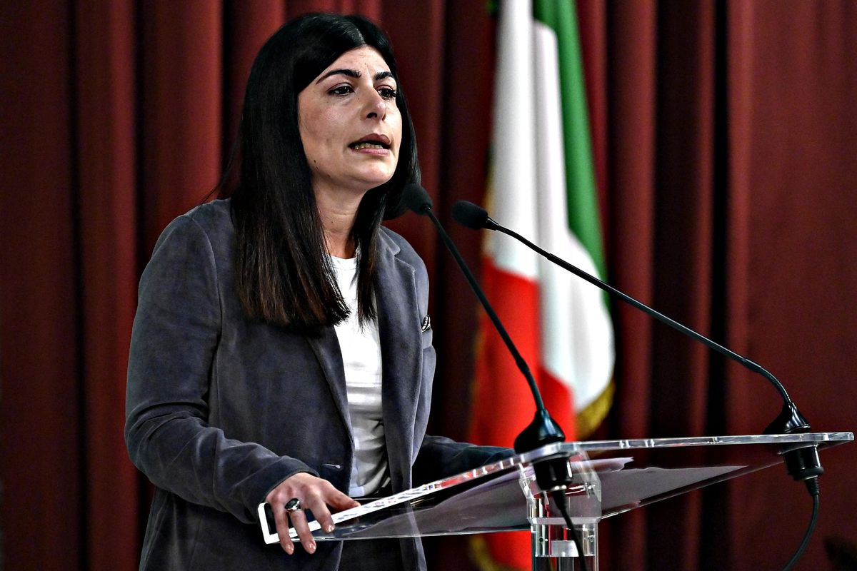 La sinistra grazia i terroristi rossi ma se la prende con la Colosimo