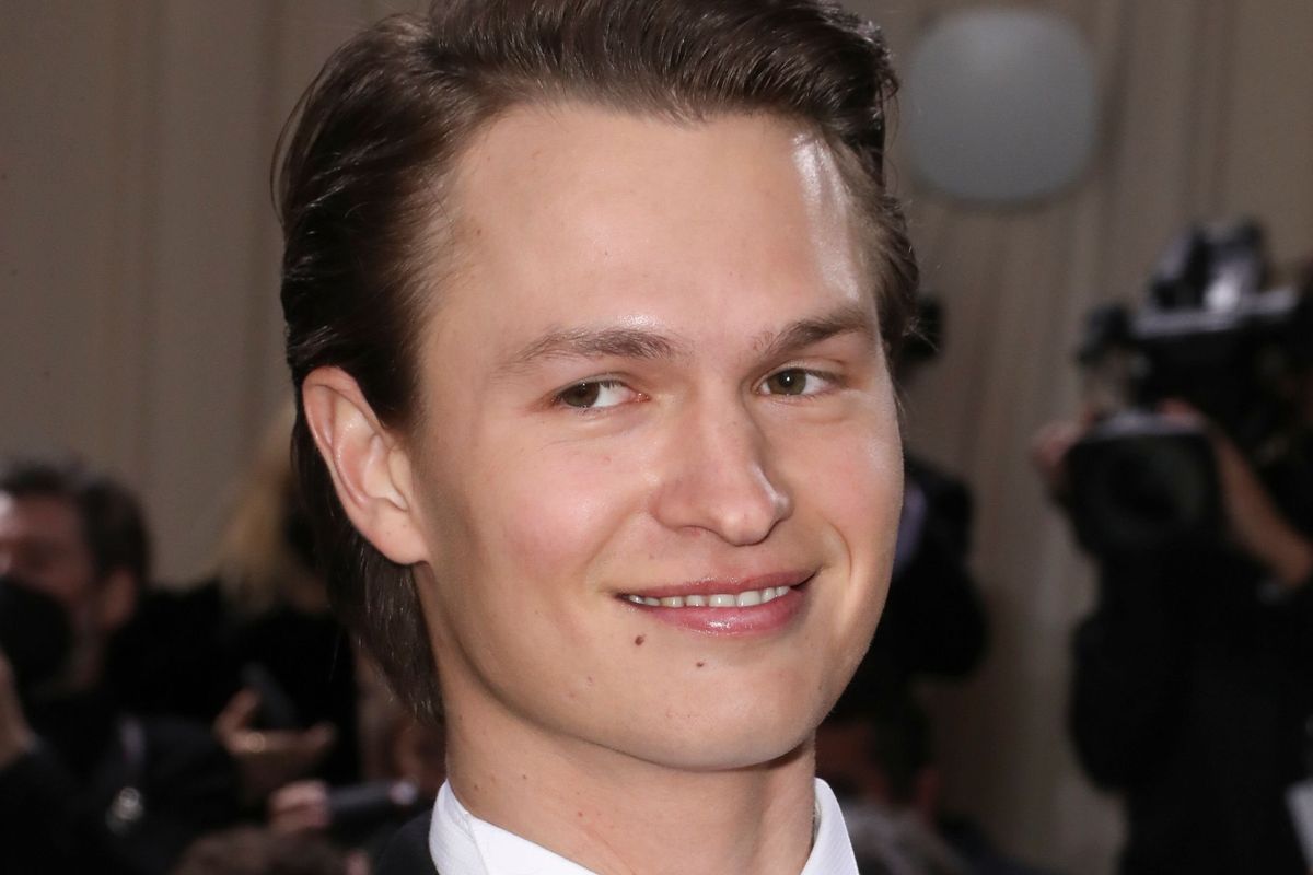Ansel Elgort Posts Steamy Pic for Charity in Major Bro Move