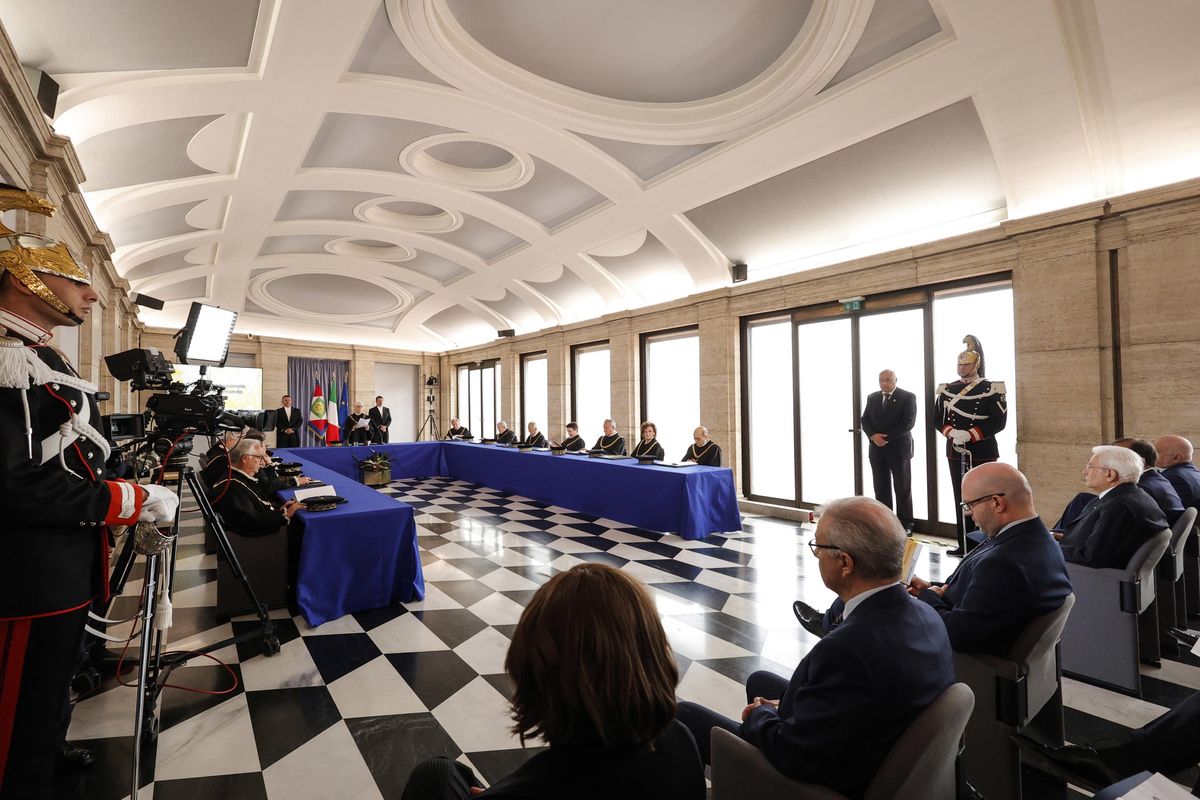 Proposta «indecente» sulla Consulta anomala