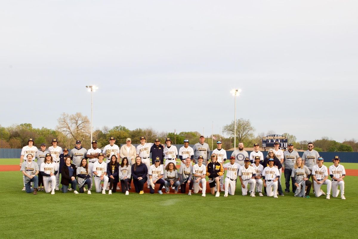 HIGHLIGHT VIDEO: McKinney High vs. Denton Guyer baseball