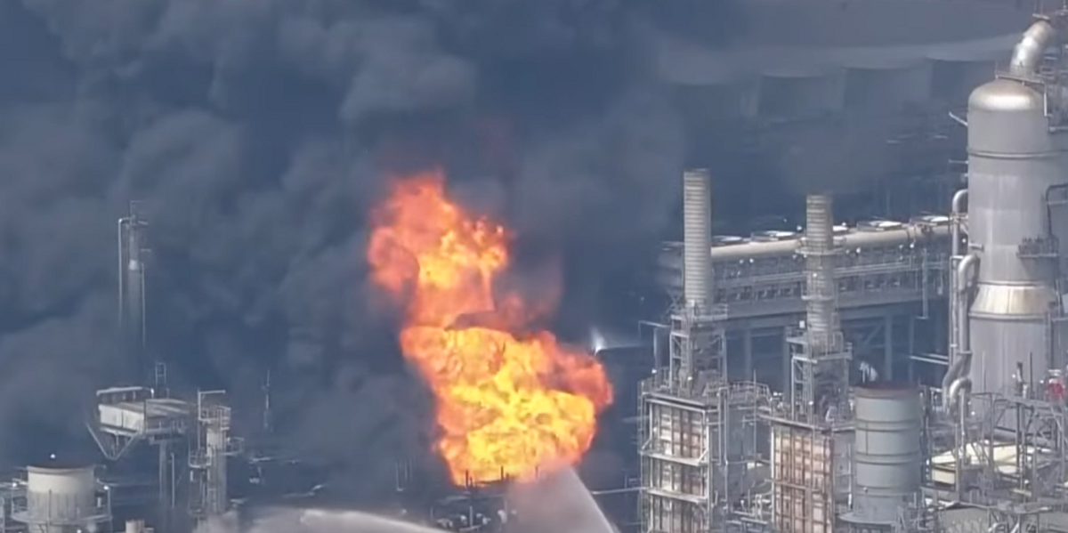 NextImg:Video: Officials investigating massive fire at Shell petrochemical plant in Texas that sent 9 contractors to the hospital