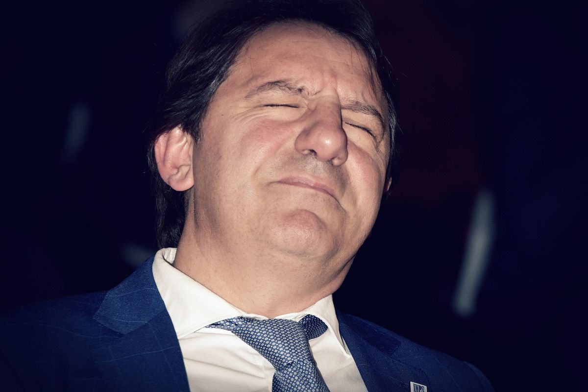 Tridico in lacrime altro martire da barzelletta