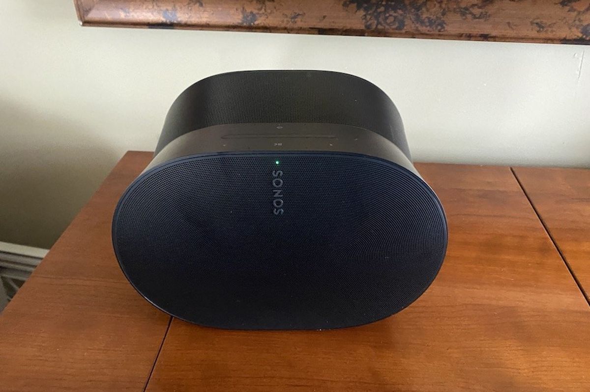 A phhoto of Sonos Era 300 smart speaker