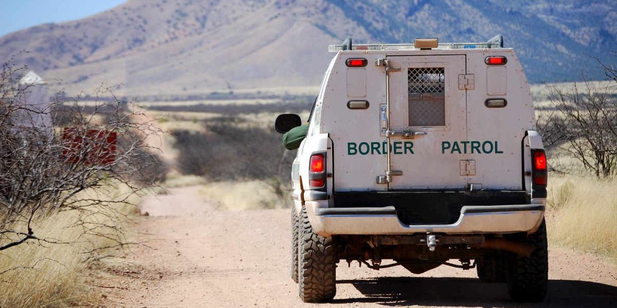 NextImg:Horowitz: GOP governors must repel the invasion